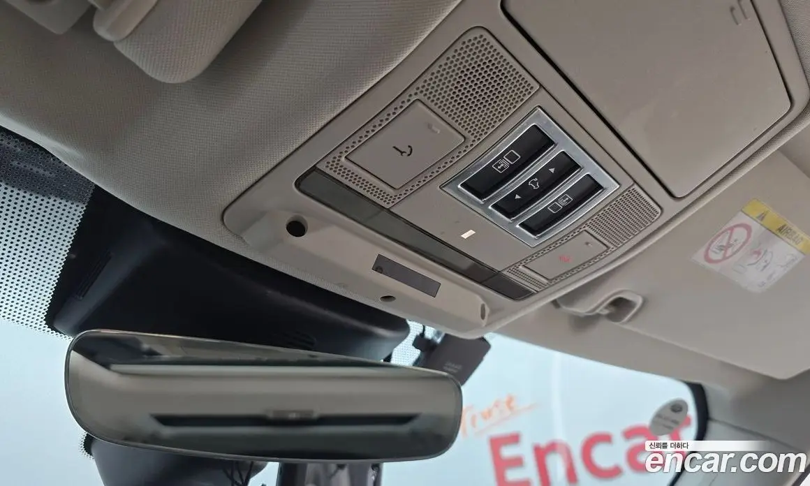 Land Rover Discovery 2019 3.0 автомат (гидро), фото 28