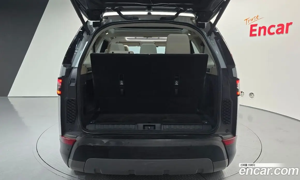 Land Rover Discovery 2019 3.0 автомат (гидро), фото 30
