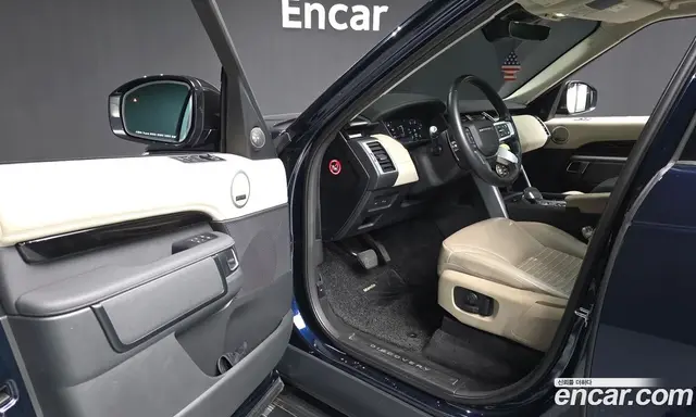 Land Rover Discovery 2022 3.0 автомат (гидро), миниатюра 10