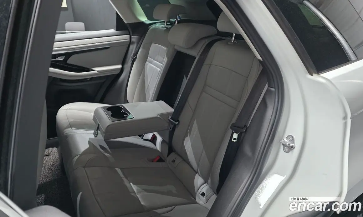Land Rover Range Rover Evoque 2021 2.0 автомат (гидро), фото 16