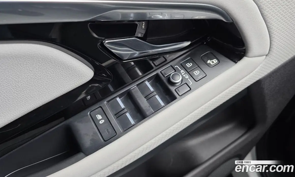 Land Rover Range Rover Evoque 2021 2.0 автомат (гидро), фото 27