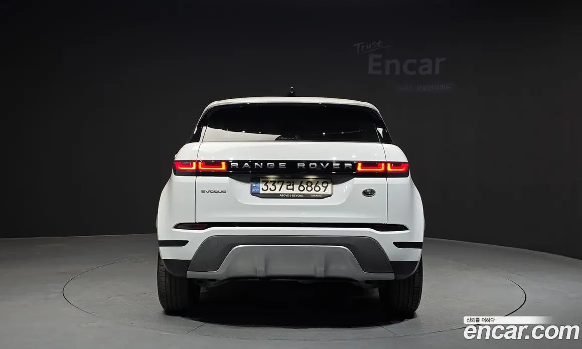 Land Rover Range Rover Evoque 2021 2.0 автомат (гидро), фото 4