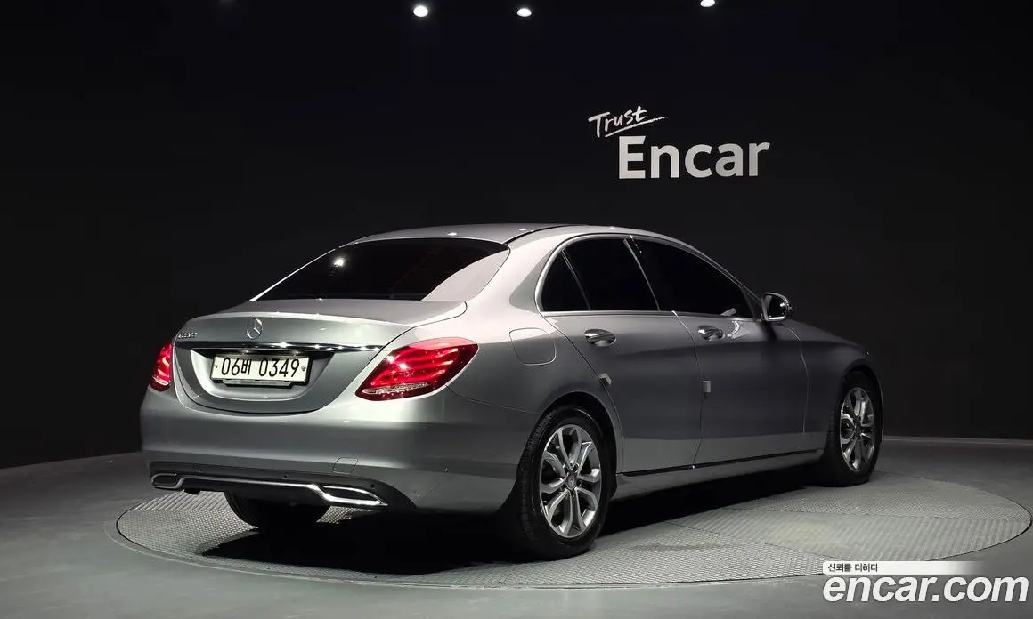 Mercedes-Benz C-Class 2016 2.1 гидро, фото 2 Mercedes-Benz C-Class 2016 2.1 гидро, фото 2
