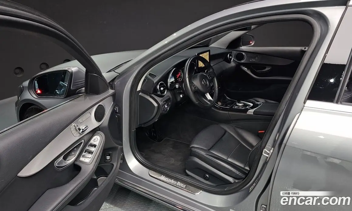 Mercedes-Benz C-Class 2016 2.1 гидро, фото 10 Mercedes-Benz C-Class 2016 2.1 гидро, фото 10