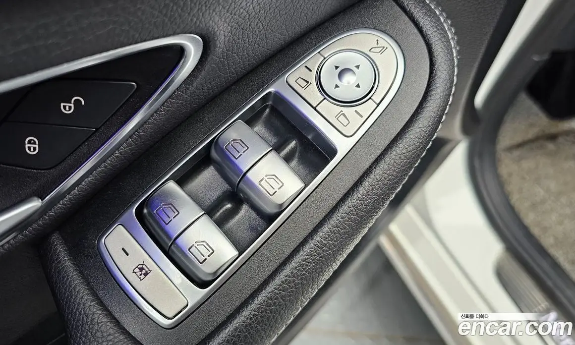 Mercedes-Benz C-Class 2020 2.0 гидро, фото 28 Mercedes-Benz C-Class 2020 2.0 гидро, фото 28