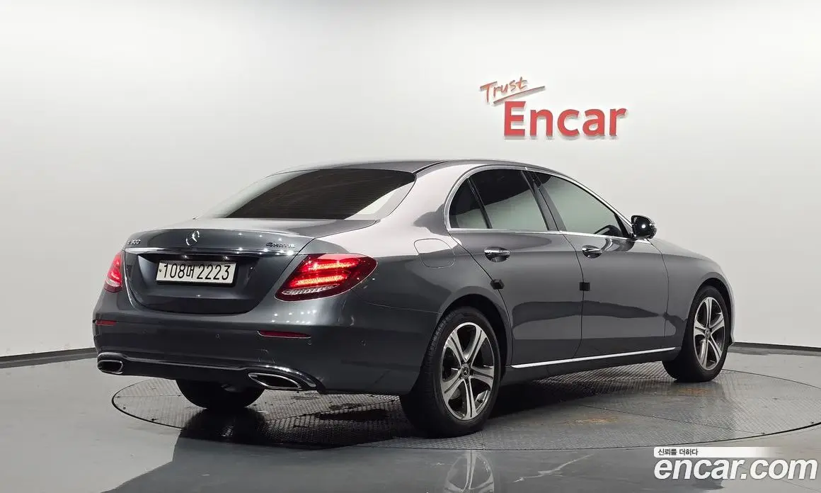 Mercedes-Benz E-Class 2017 2.0 гидро, фото 2 Mercedes-Benz E-Class 2017 2.0 гидро, фото 2