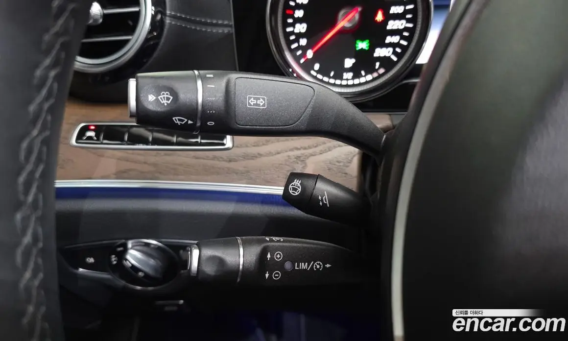 Mercedes-Benz E-Class 2018 1.9 гидро, фото 25 Mercedes-Benz E-Class 2018 1.9 гидро, фото 25