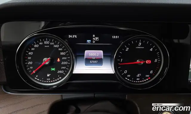 Mercedes-Benz E-Class 2018 1.9 гидро, миниатюра 11 Mercedes-Benz E-Class 2018 1.9 гидро, миниатюра 11