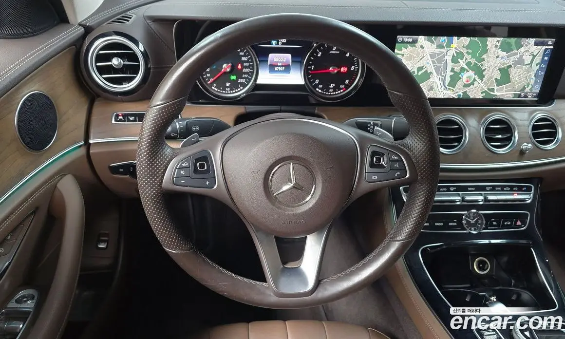 Mercedes-Benz E-Class 2018 1.9 гидро, фото 18 Mercedes-Benz E-Class 2018 1.9 гидро, фото 18