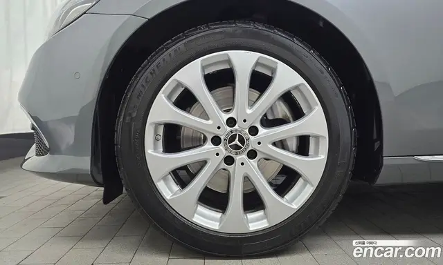 Mercedes-Benz E-Class 2018 1.9 гидро, миниатюра 5 Mercedes-Benz E-Class 2018 1.9 гидро, миниатюра 5