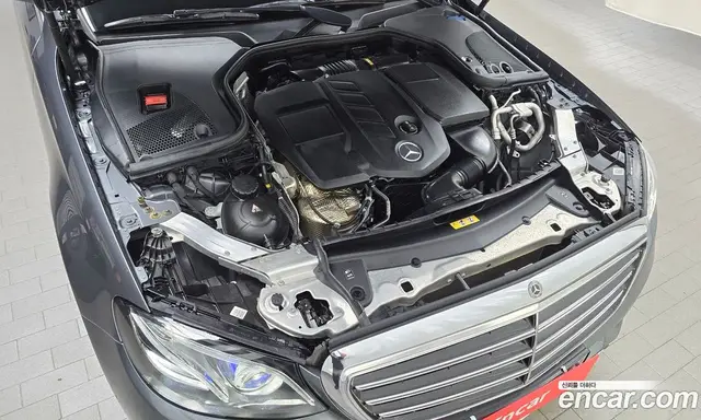 Mercedes-Benz E-Class 2018 1.9 гидро, миниатюра 6 Mercedes-Benz E-Class 2018 1.9 гидро, миниатюра 6