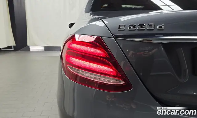 Mercedes-Benz E-Class 2018 1.9 гидро, миниатюра 9 Mercedes-Benz E-Class 2018 1.9 гидро, миниатюра 9