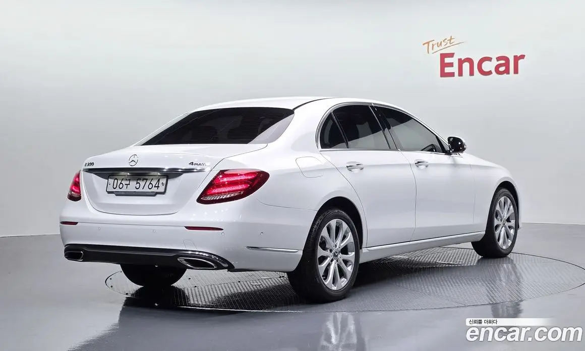 Mercedes-Benz E-Class 2018 2.0 гидро, фото 2 Mercedes-Benz E-Class 2018 2.0 гидро, фото 2