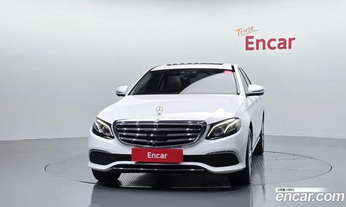 Mercedes-Benz E-Class 2018 2.0 гидро, фото 3 Mercedes-Benz E-Class 2018 2.0 гидро, фото 3