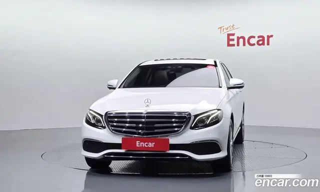 Mercedes-Benz E-Class 2018 2.0 гидро, миниатюра 3 Mercedes-Benz E-Class 2018 2.0 гидро, миниатюра 3