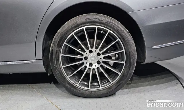 Mercedes-Benz E-Class 2019 2.0 автомат (гидро), миниатюра 5