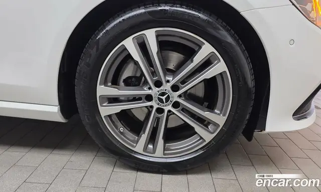 Mercedes-Benz E-Class 2023 2.0 гидро, миниатюра 7 Mercedes-Benz E-Class 2023 2.0 гидро, миниатюра 7