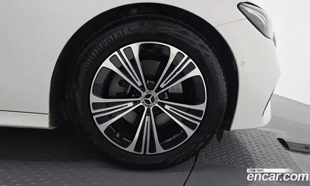 Mercedes-Benz E-Class 2024 2.0 гидро, миниатюра 7 Mercedes-Benz E-Class 2024 2.0 гидро, миниатюра 7
