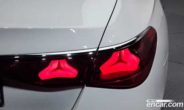 Mercedes-Benz E-Class 2024 2.0 гидро, миниатюра 6 Mercedes-Benz E-Class 2024 2.0 гидро, миниатюра 6