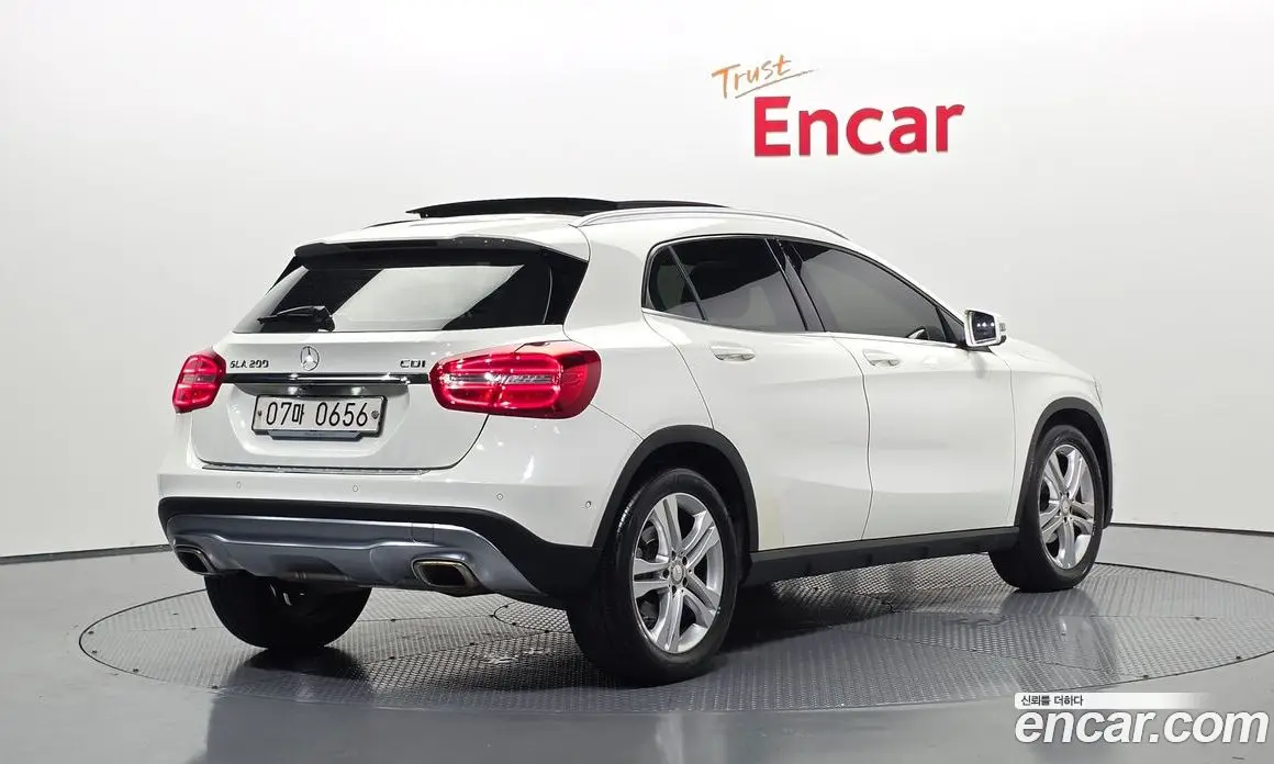Mercedes-Benz GLA-Class 2015 2.1 гидро, фото 2 Mercedes-Benz GLA-Class 2015 2.1 гидро, фото 2