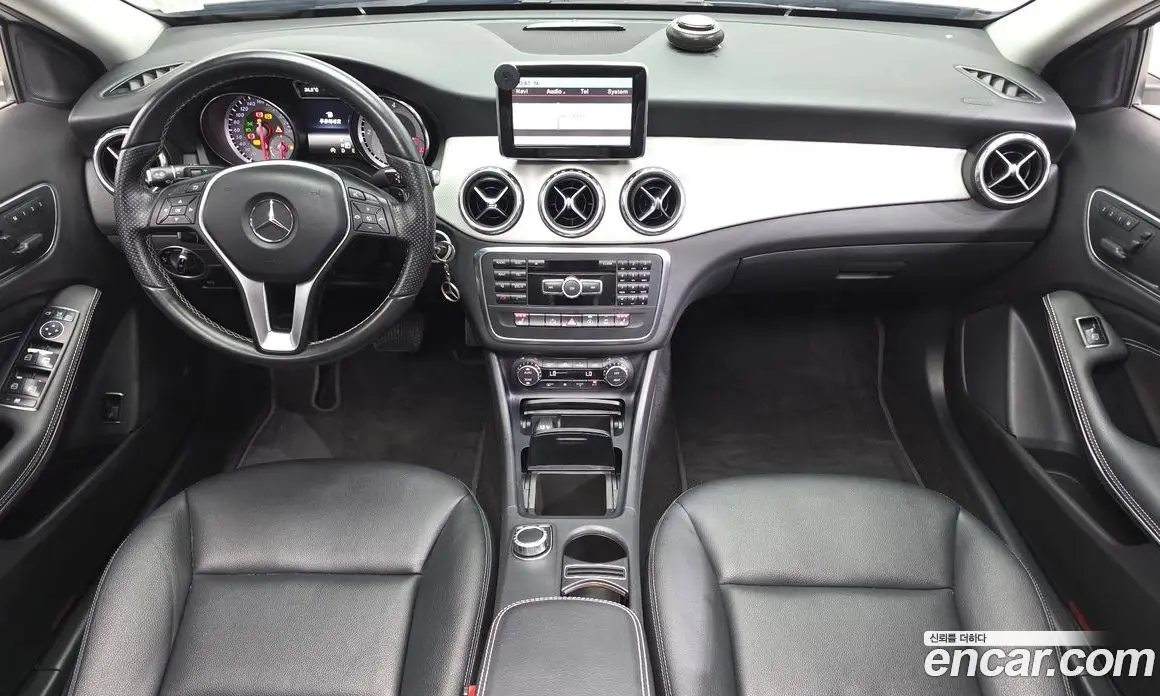 Mercedes-Benz GLA-Class 2015 2.1 гидро, фото 7 Mercedes-Benz GLA-Class 2015 2.1 гидро, фото 7