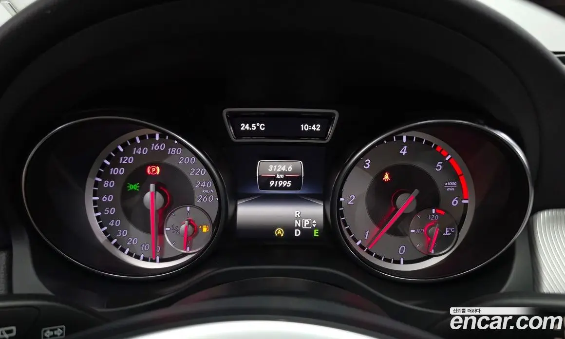 Mercedes-Benz GLA-Class 2015 2.1 гидро, фото 8 Mercedes-Benz GLA-Class 2015 2.1 гидро, фото 8