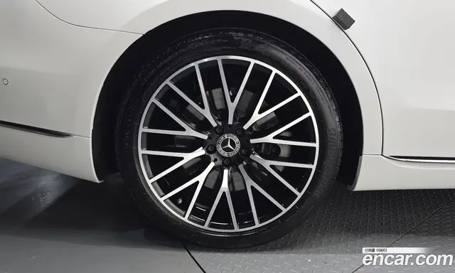 Mercedes-Benz S-Class 2024 4.0 гидро, миниатюра 5 Mercedes-Benz S-Class 2024 4.0 гидро, миниатюра 5