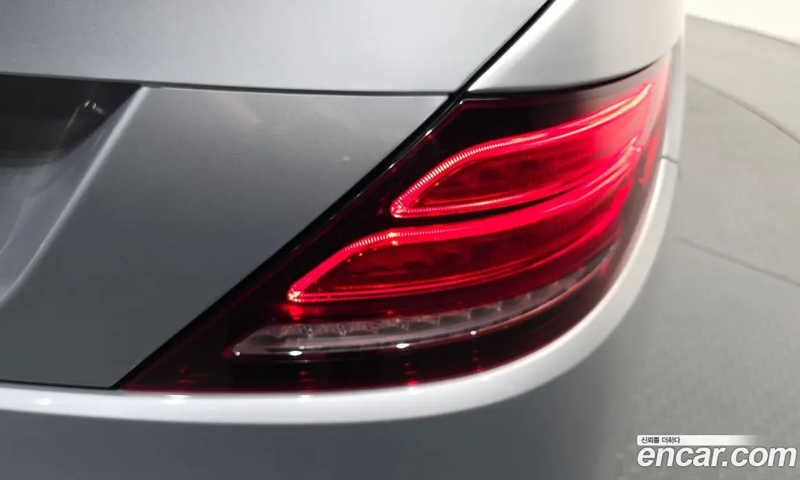 Mercedes-Benz SLC-Class 2019 2.0 гидро, фото 9