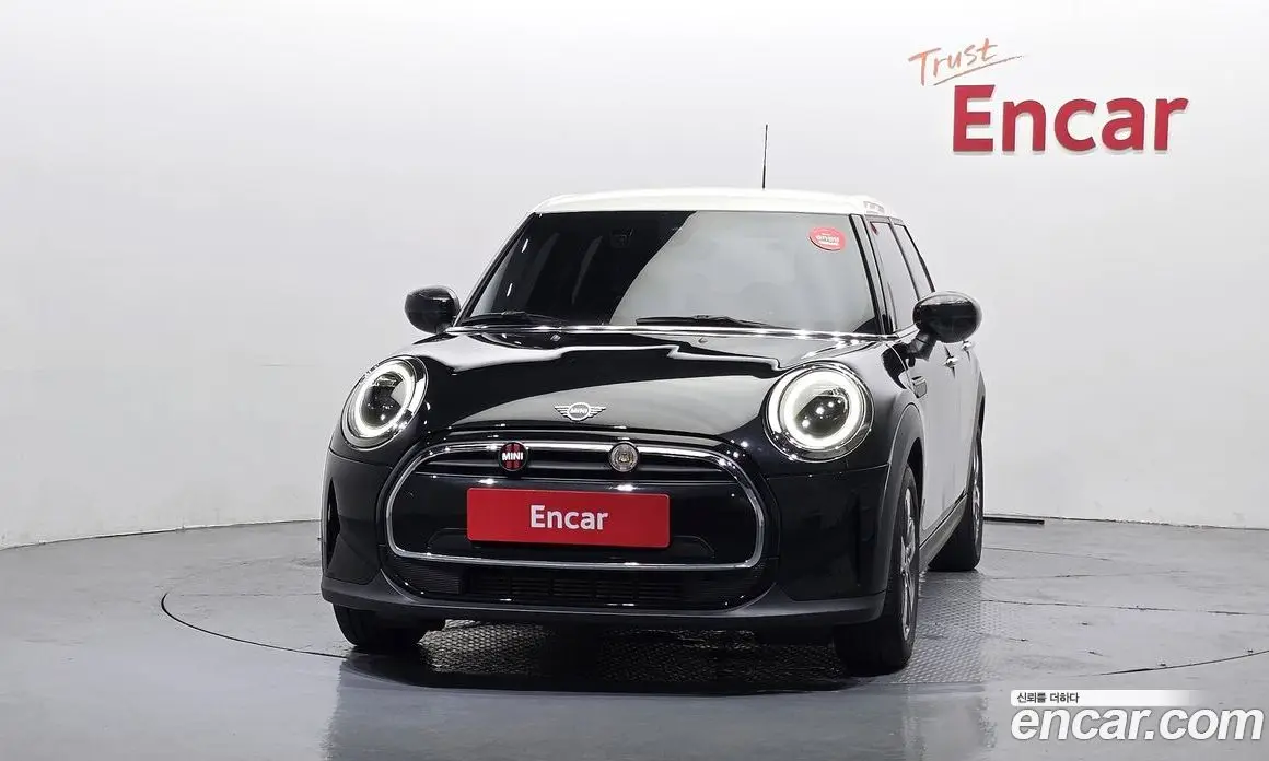 Mini Cooper 2023 1.5 автомат (гидро), фото 3