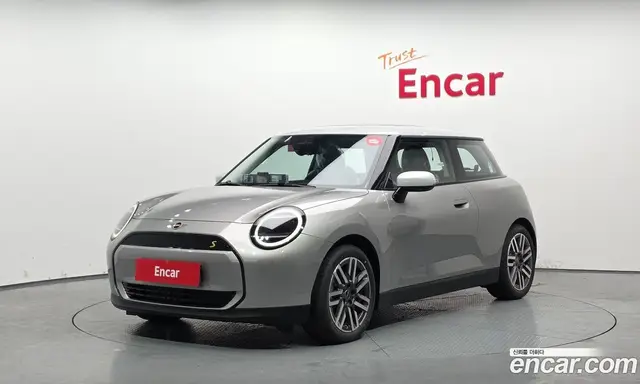 Mini Cooper, 2024, 23 км