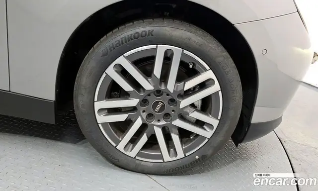 Mini Cooper 2024 0.1 автомат (гидро), миниатюра 7