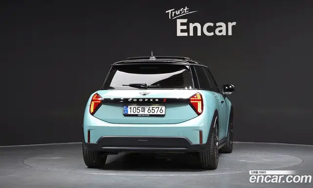 Mini Cooper 2024 2.0 автомат (гидро), миниатюра 4