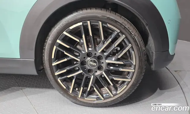 Mini Cooper 2024 2.0 автомат (гидро), миниатюра 7