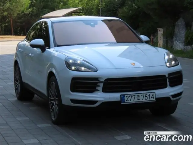 Porsche Cayenne 2022 3.0 автомат (гидро), миниатюра 2