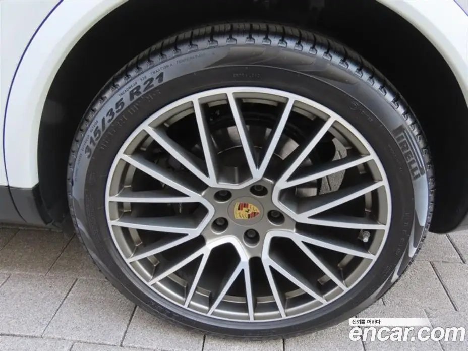 Porsche Cayenne 2022 3.0 автомат (гидро), фото 15