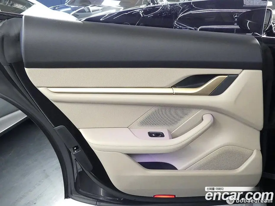 Porsche Taycan 2023 0.1 автомат (гидро), фото 16