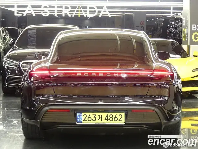 Porsche Taycan 2023 0.1 автомат (гидро), миниатюра 3