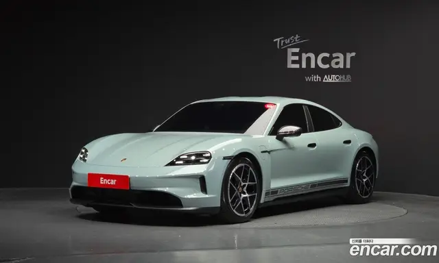 Porsche Taycan, 2024, 13 452 км