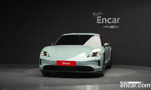 Porsche Taycan 2024 0.1 автомат (гидро), миниатюра 3