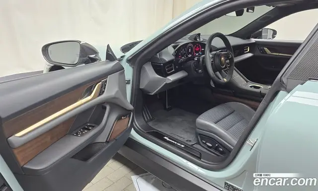 Porsche Taycan 2024 0.1 автомат (гидро), миниатюра 10