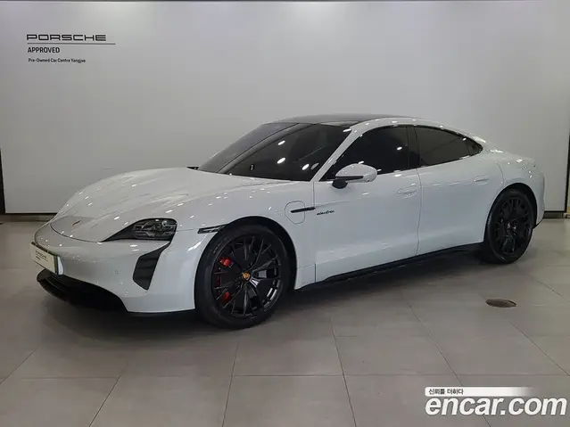 Porsche Taycan, 2024, 28 352 км
