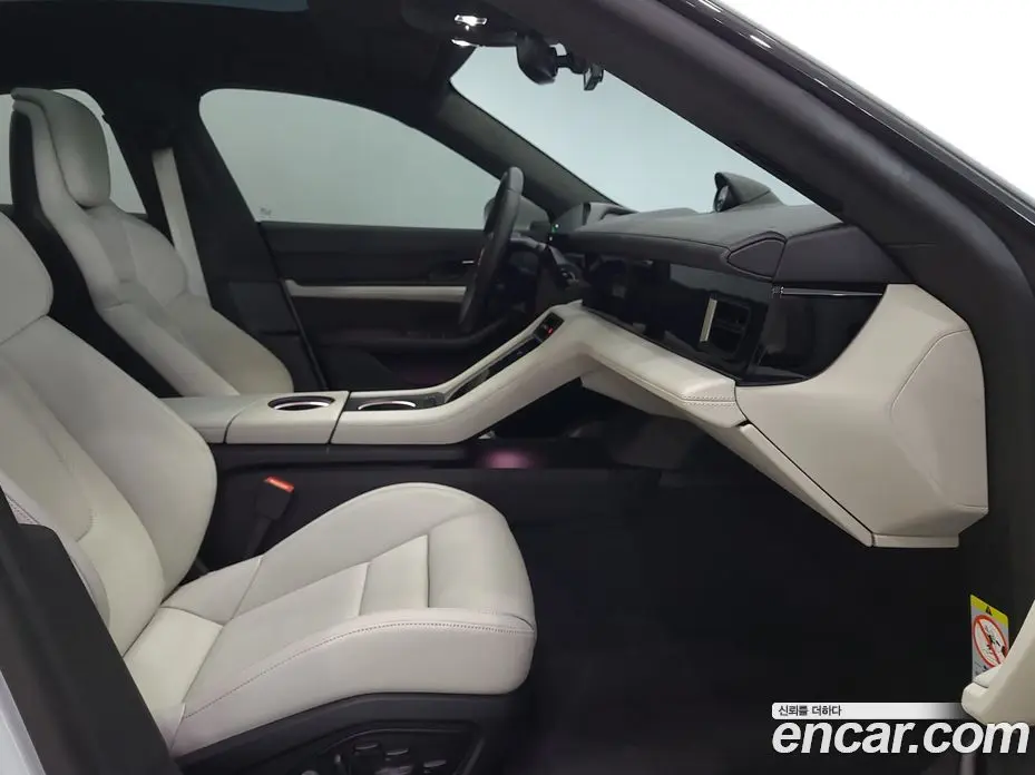 Porsche Taycan 2024 0.1 автомат (гидро), фото 15