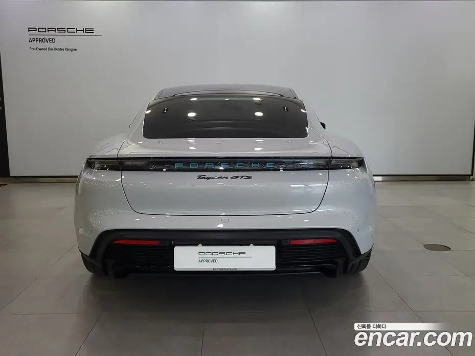 Porsche Taycan 2024 0.1 автомат (гидро), фото 4
