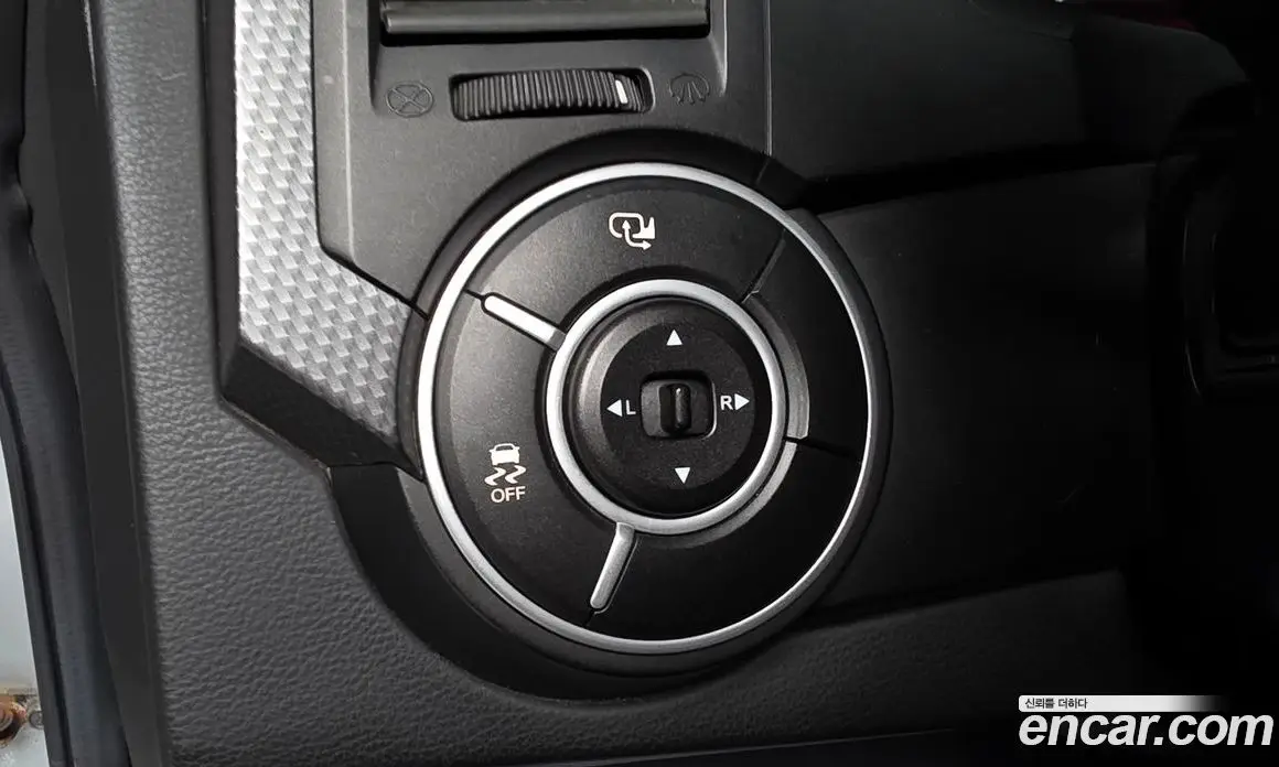 SsangYong Korando 2015 2.0 автомат (гидро), фото 16