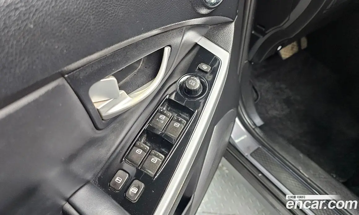 SsangYong Korando 2016 2.2 автомат (гидро), фото 13