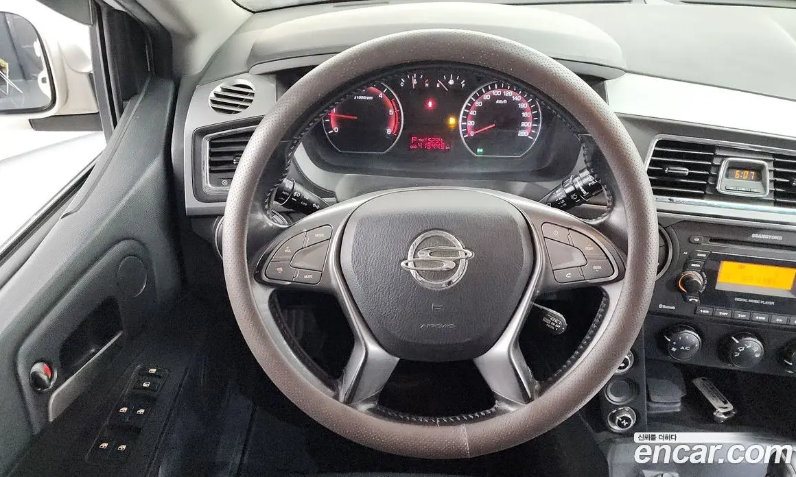 SsangYong Korando 2016 2.0 автомат (гидро), фото 13