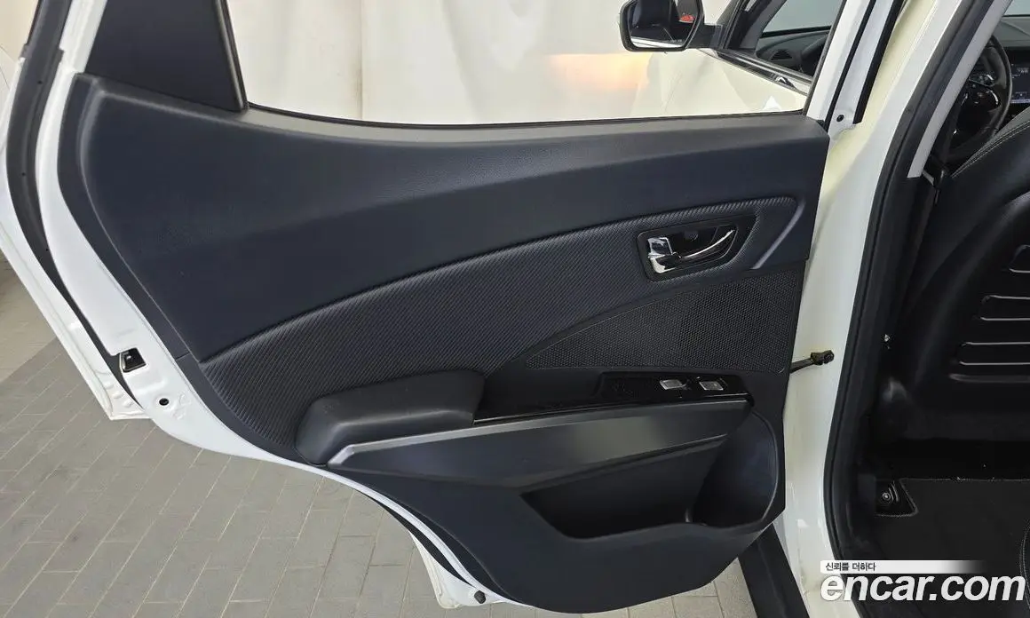 SsangYong TIBOLI 2016 1.6 автомат (гидро), фото 15