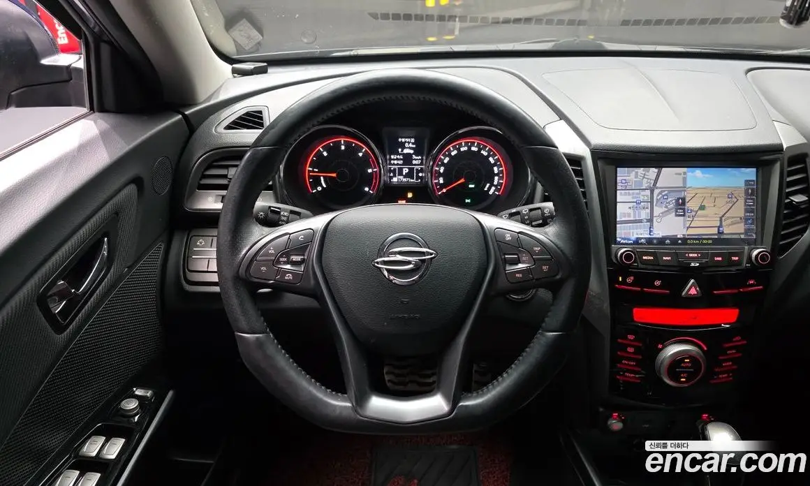SsangYong TIBOLI 2017 1.6 автомат (гидро), фото 13