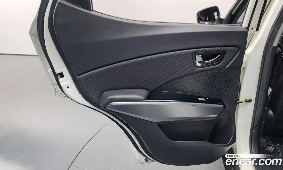 SsangYong TIBOLI 2018 1.6 автомат (гидро), фото 14