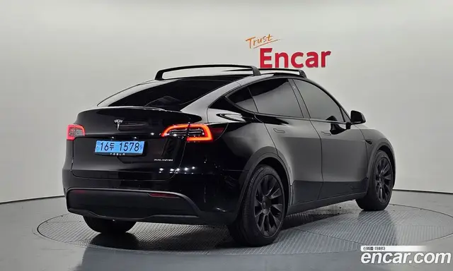 Tesla Model Y 2021 0.2 автомат (гидро), миниатюра 1 Tesla Model Y 2021 0.2 автомат (гидро), миниатюра 1